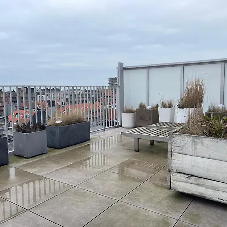 Beautiful For 4 People